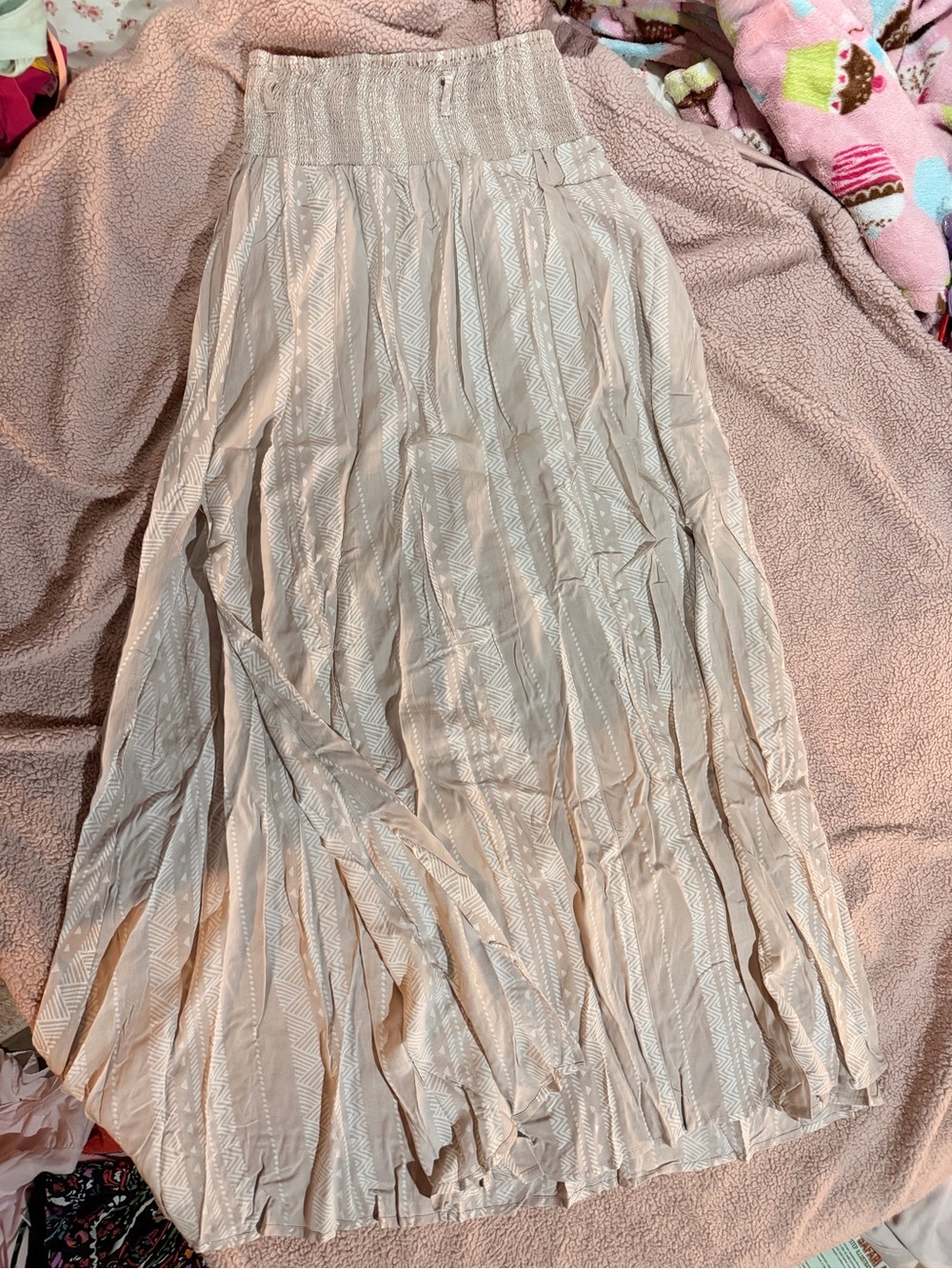 Forever 21 Beige Smocked-Waist Maxi Skirt